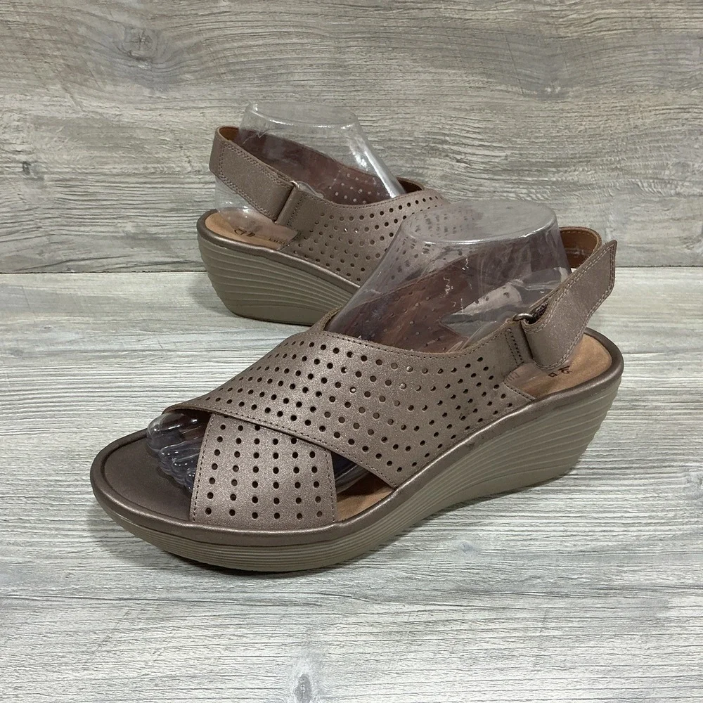 Clarks Reedly Variel Wedge Sandals Metallic Pale Bronze Women's Size 9 M